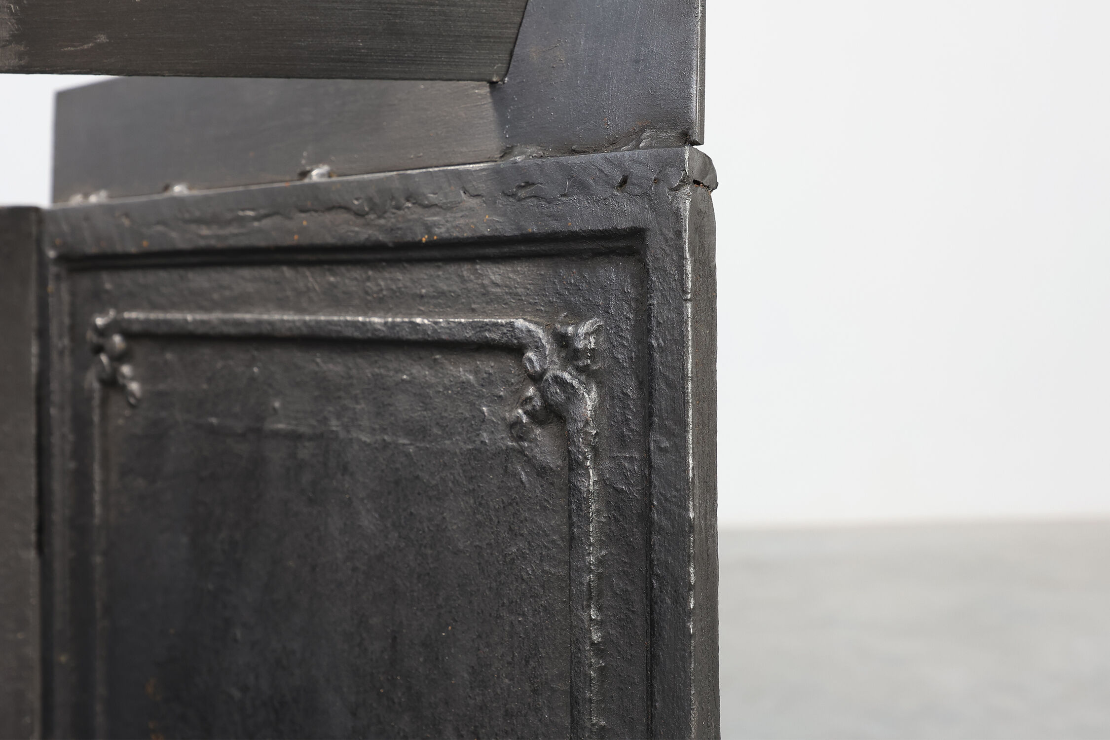 Antique Rococo style Fireback in cast iron, France ca. 1780
