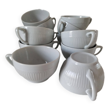 12 Tasses porcelaine blanches