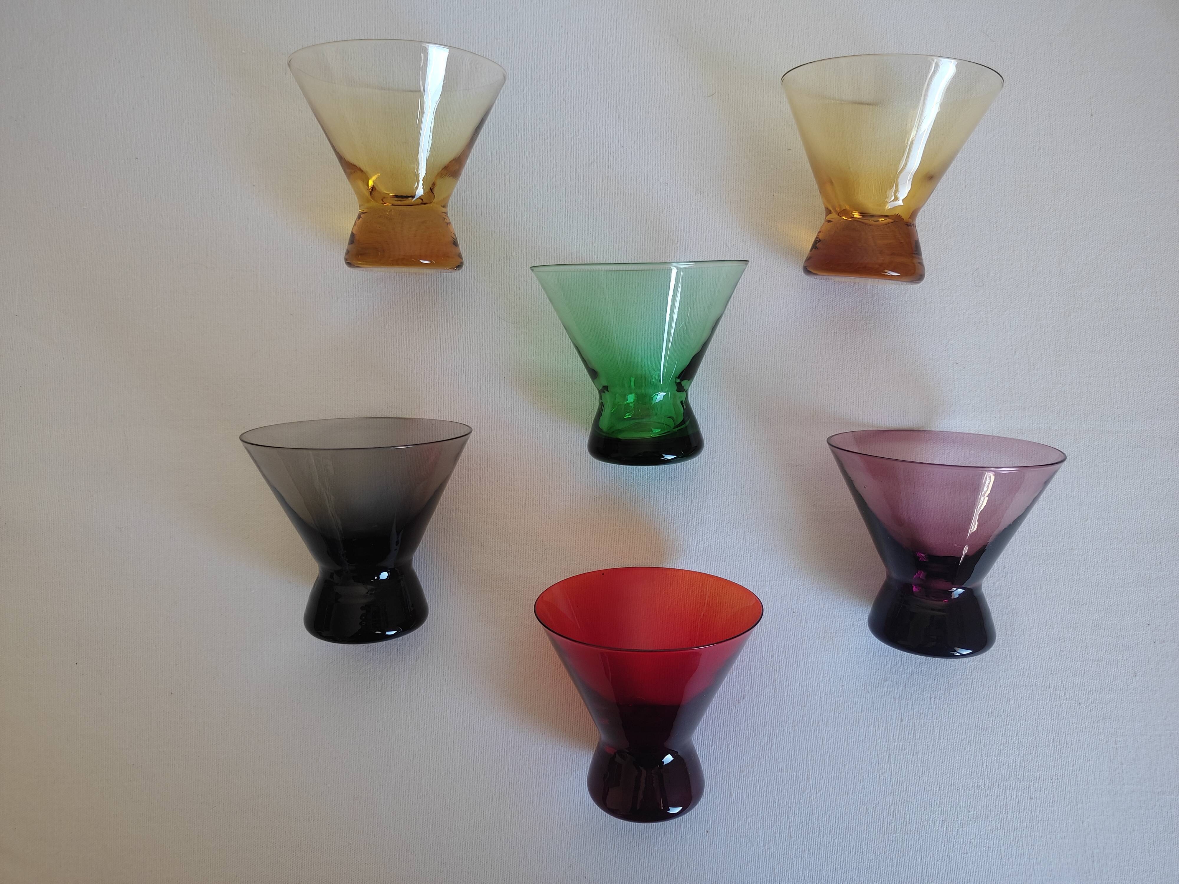 Lila foot glasses and its decanter