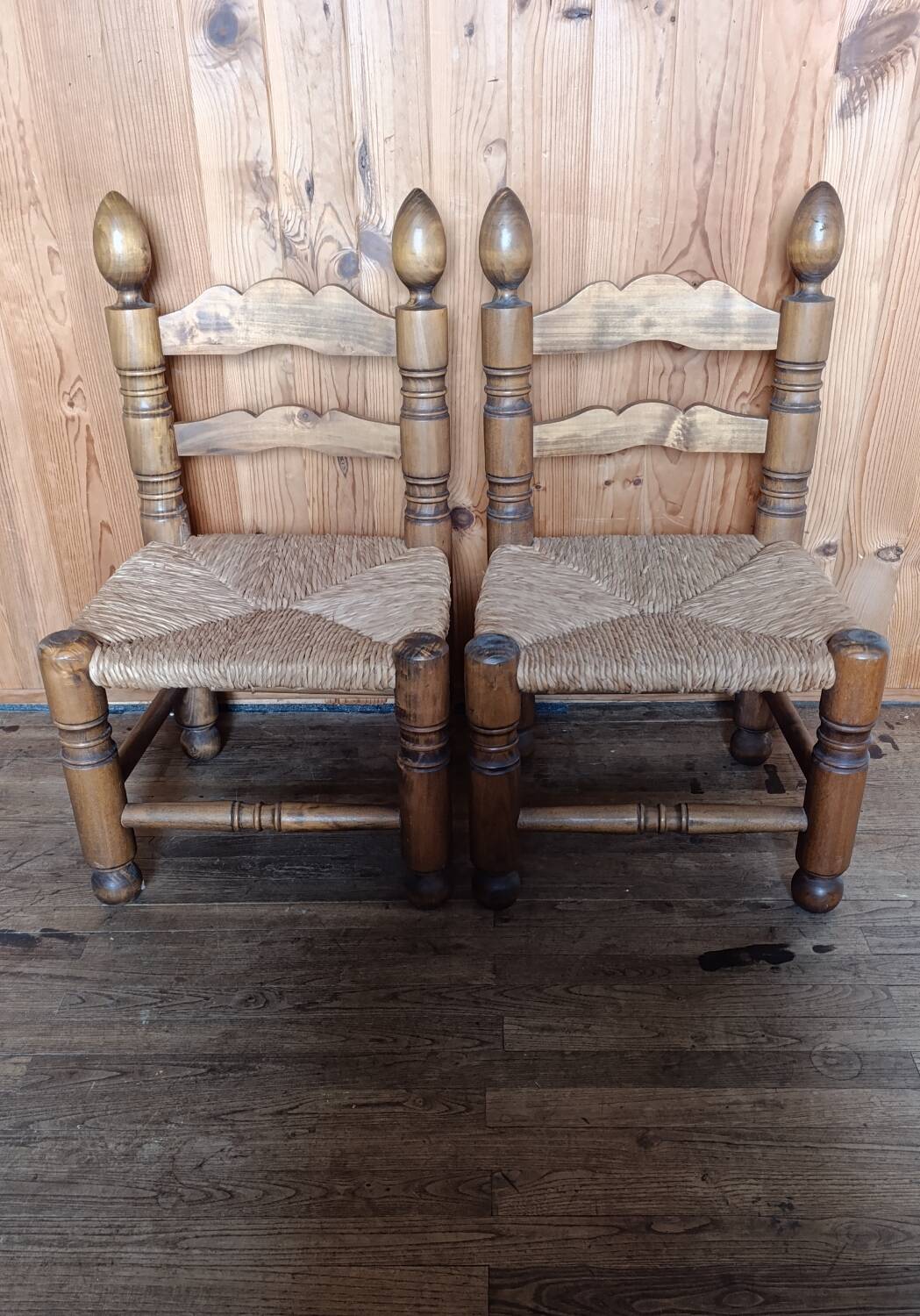 Pair of low bobbin turned wood chairs