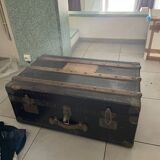 Old Truffaut trunk / chest