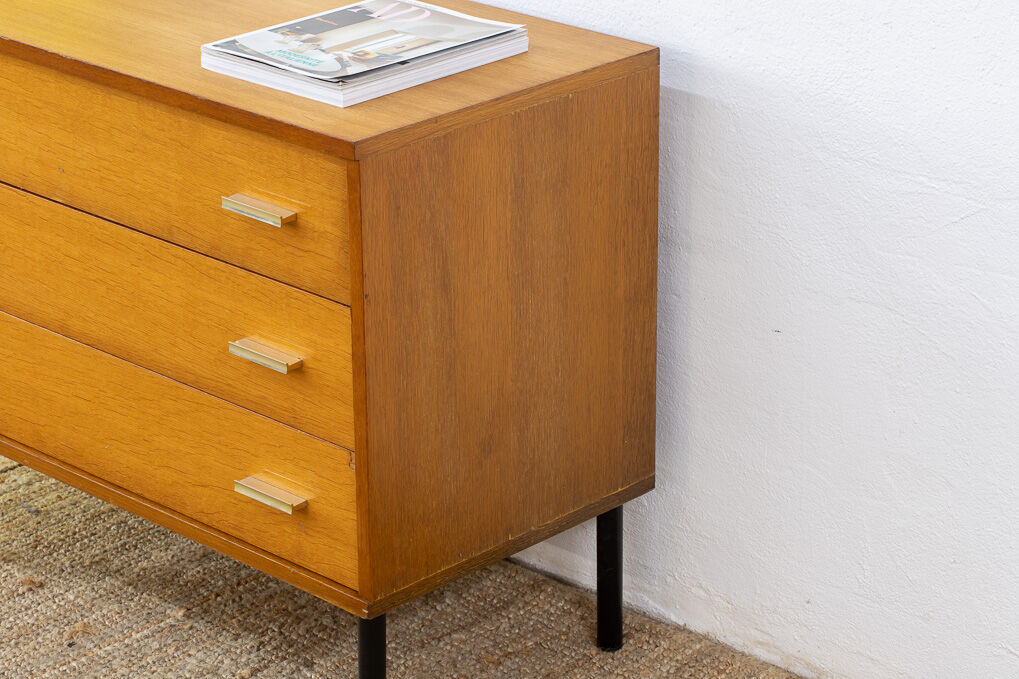 Vintage Scandinavian Chest of Drawers – 90 cm