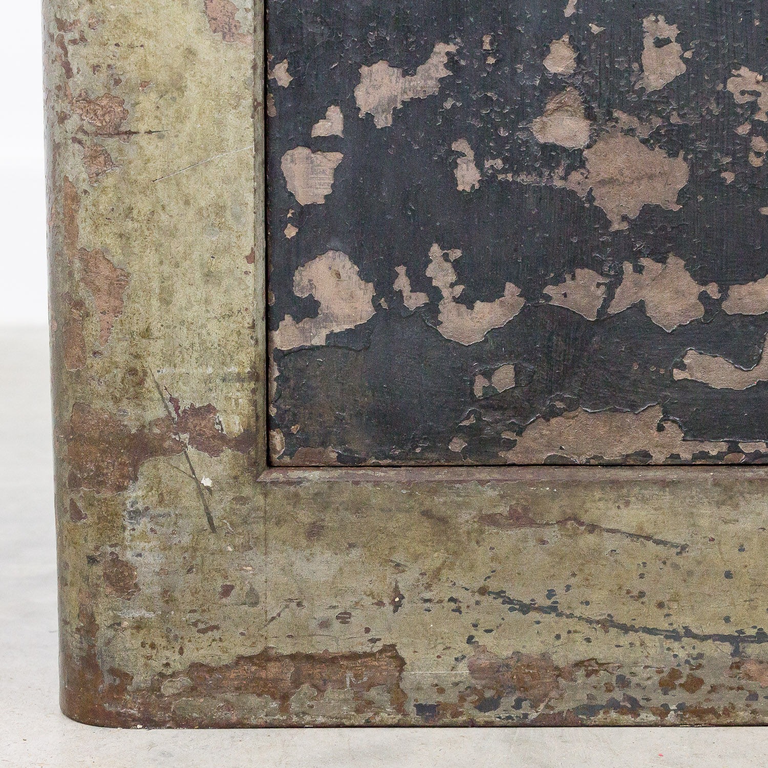 Antique safe by Fichet, Paris, 1900