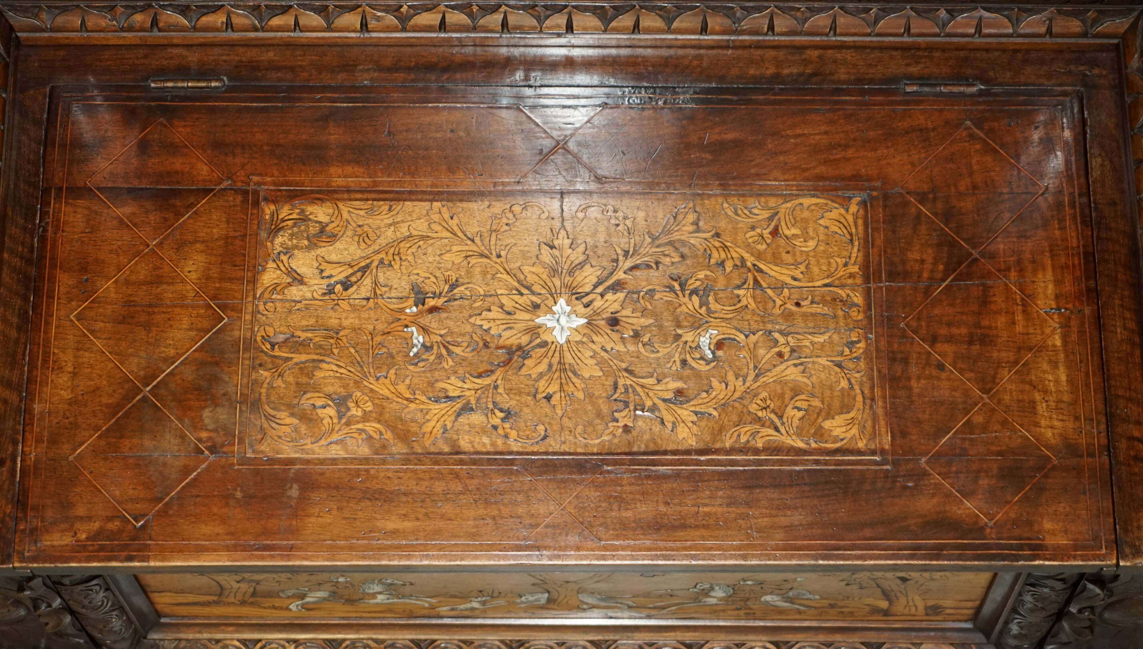 Banc Monks Antique Sculpté Lion Griffon 1860 avec Rangement