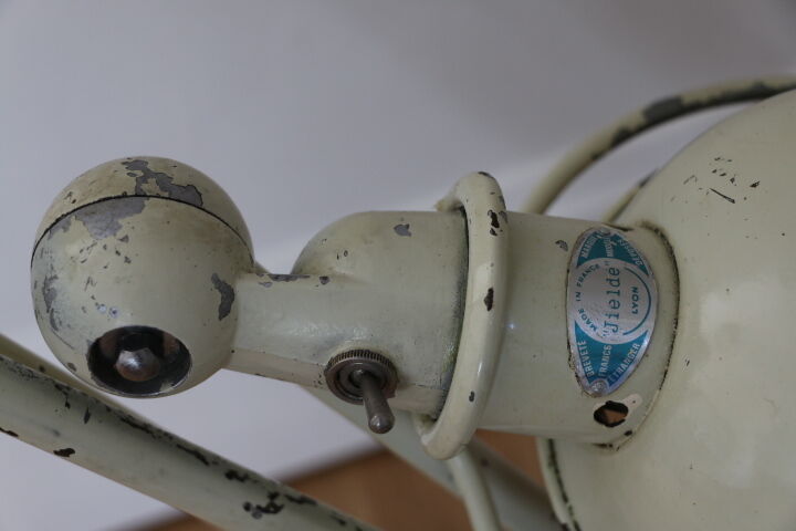 Jielde 3 white arm lamp