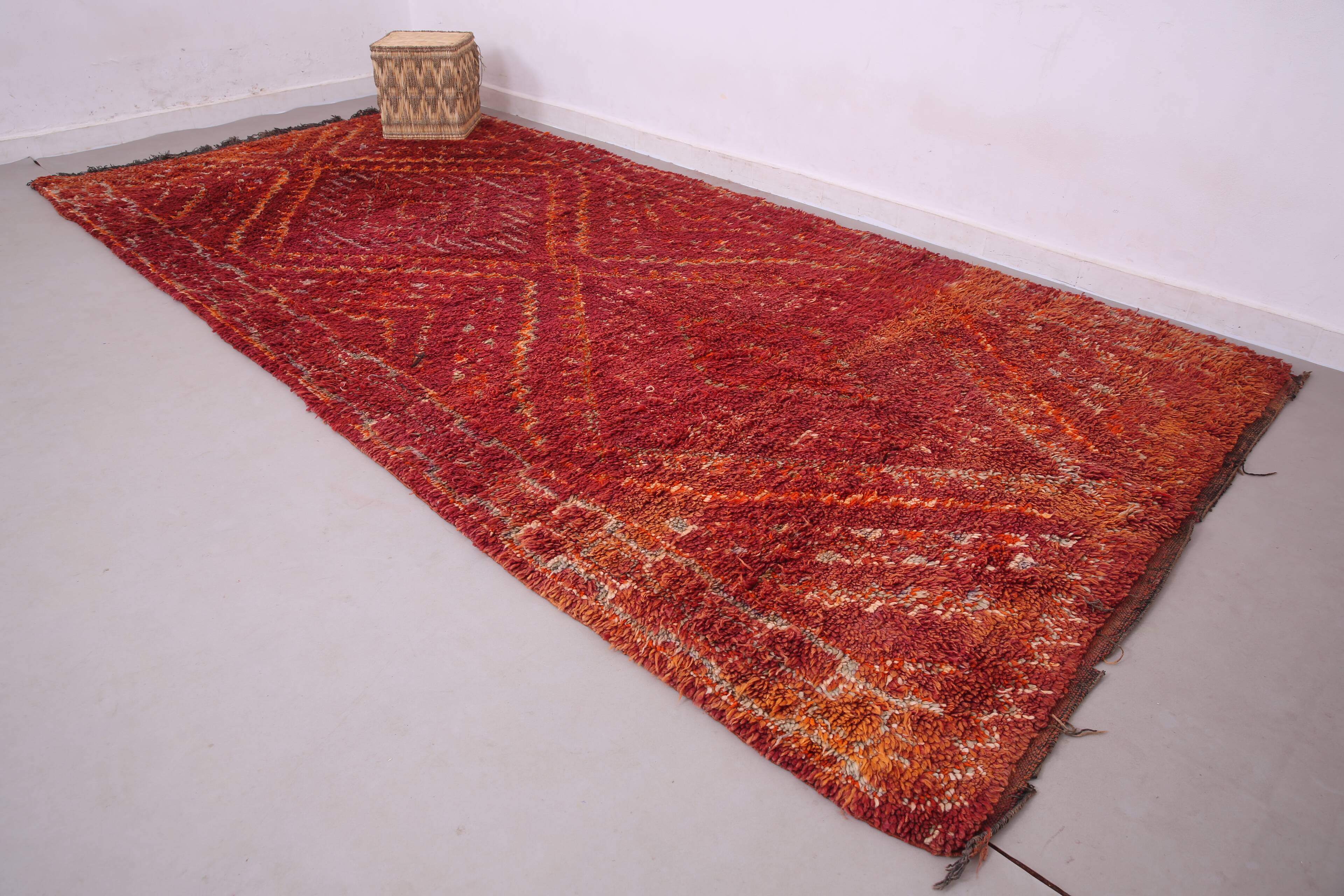 Red Vintage Moroccan Rug 193 x 400 cm - Berber Wool Rug - Handmade Rug Boho