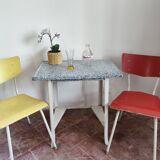 Table d'appoint émaillée