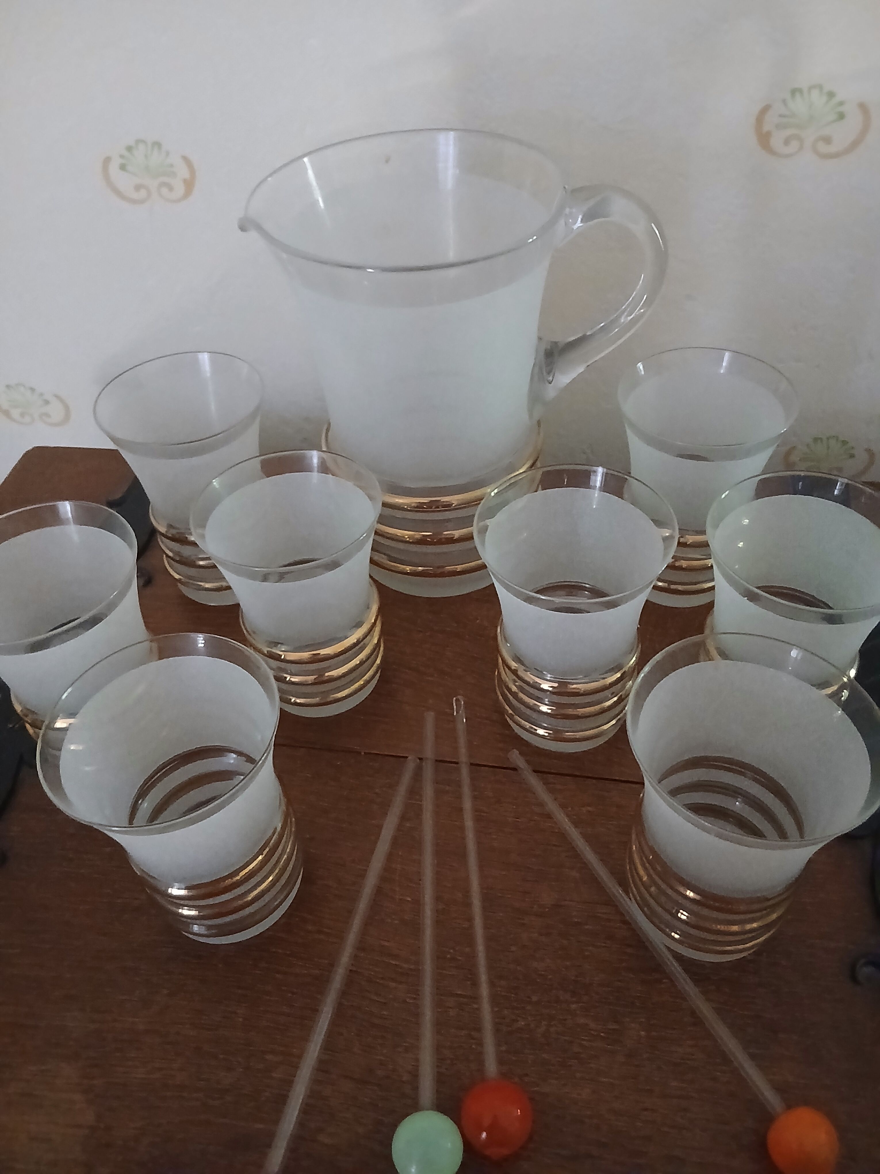 Service for orangeade