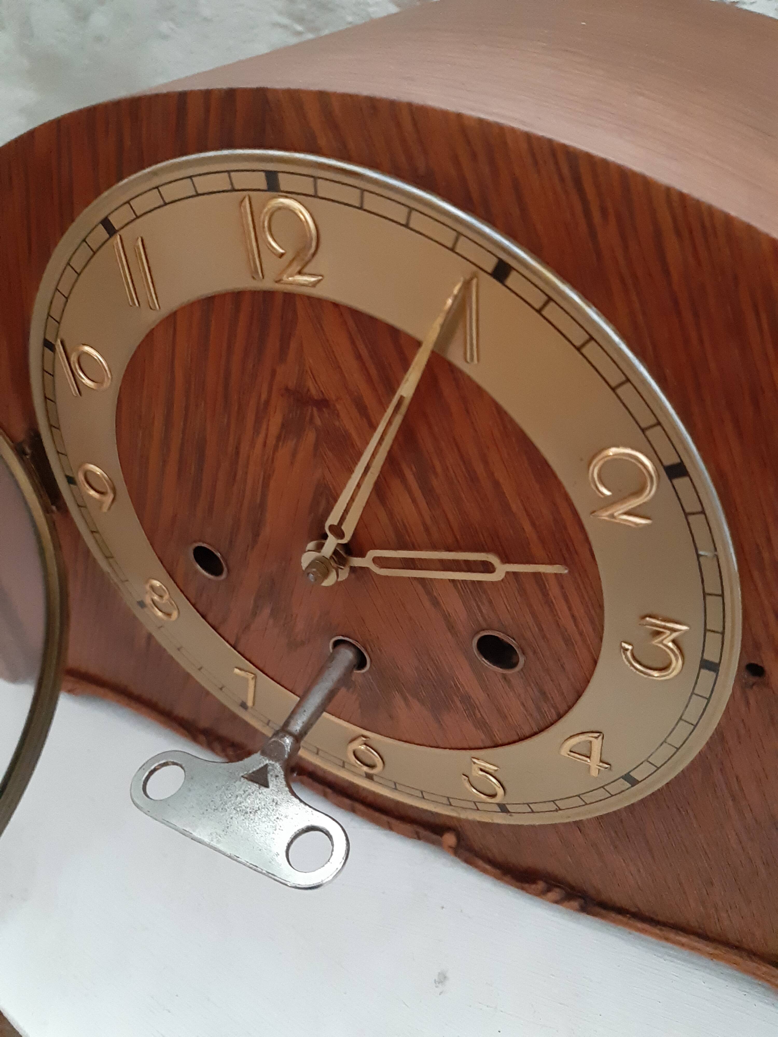 Kienzle 50s wooden pendulum