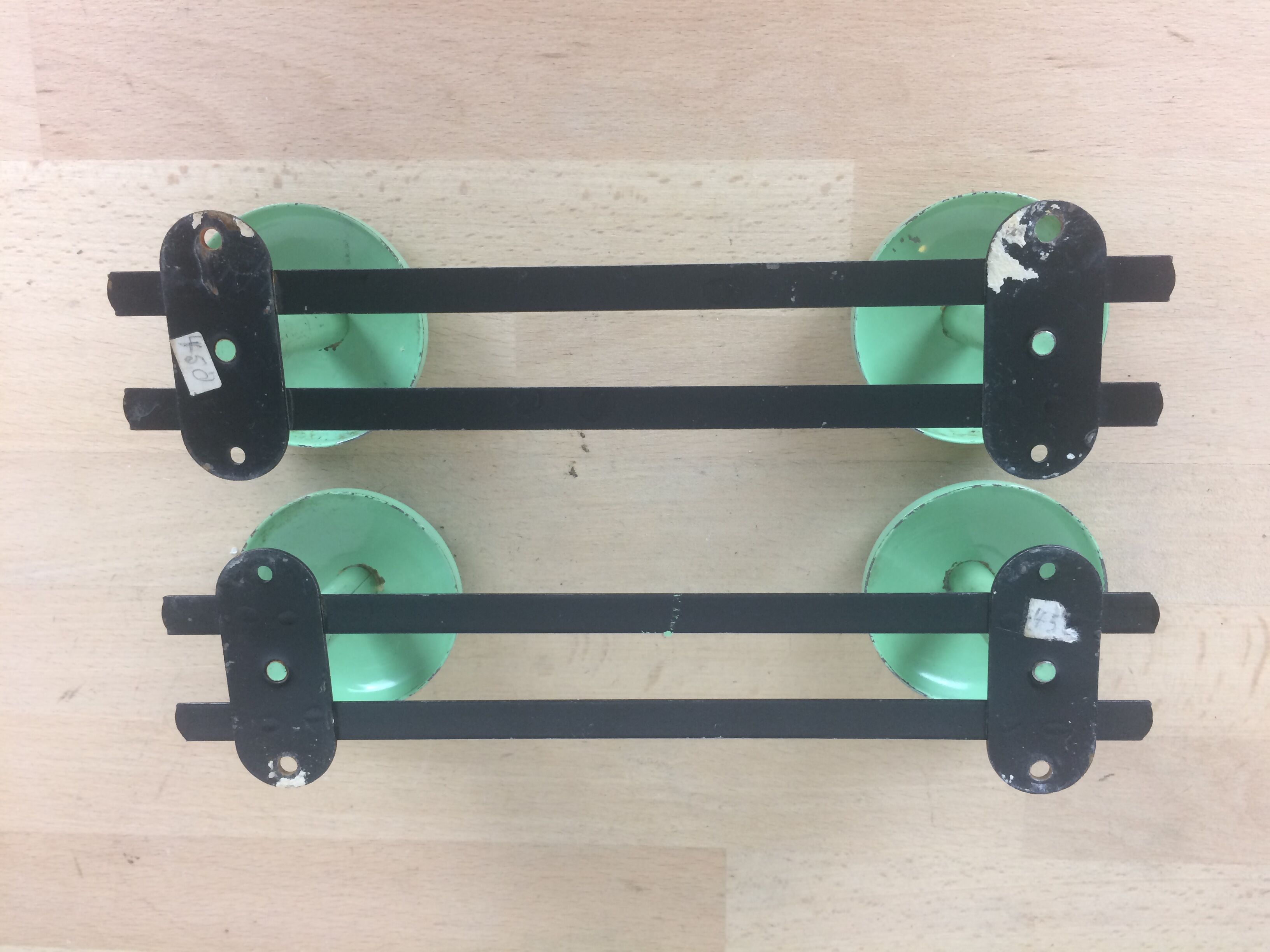 4 vintage wall hooks 50s, 10 green balls