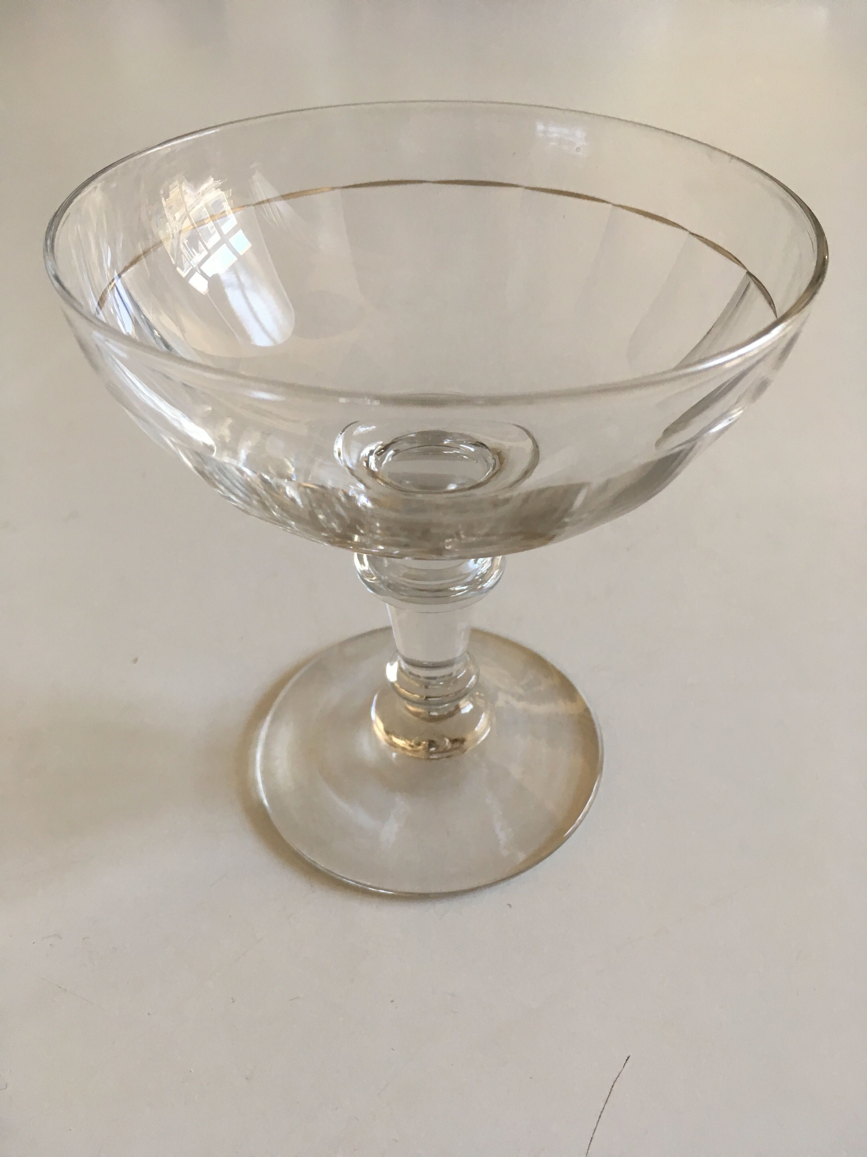 Set de 10 coupes à champagne à côtes plates, XIXe