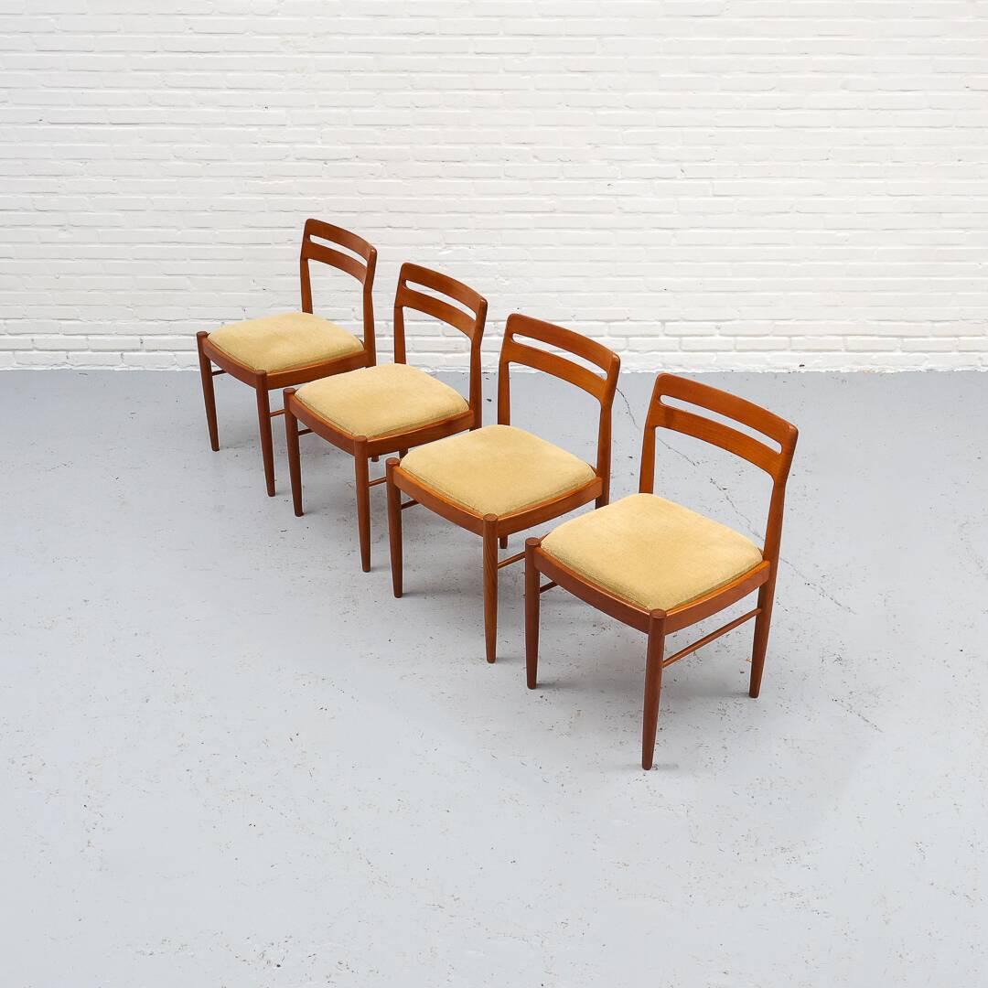 4 chaises de salle à manger par HW Klein pour Bramin, années 1960