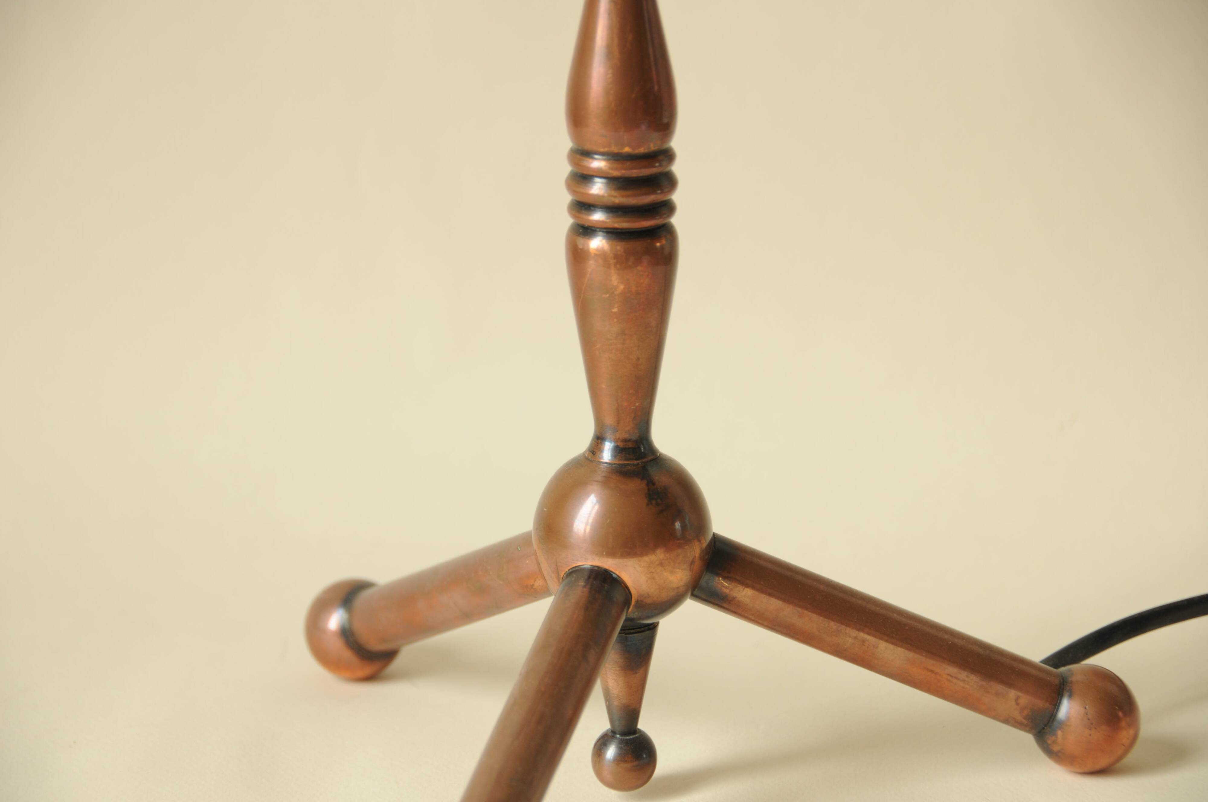 Tripod Lamp - Industrial Style - Brown Copper
