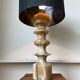 Lampe de table en pierre et coton noir