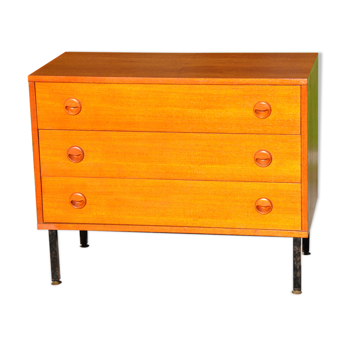 Commode de type scandinave