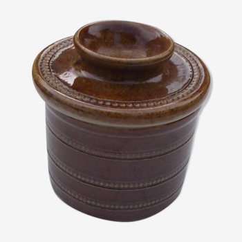 Berry sandstone water butter maker