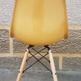 DSW chair by Charles and Ray Eames for Herman Miller