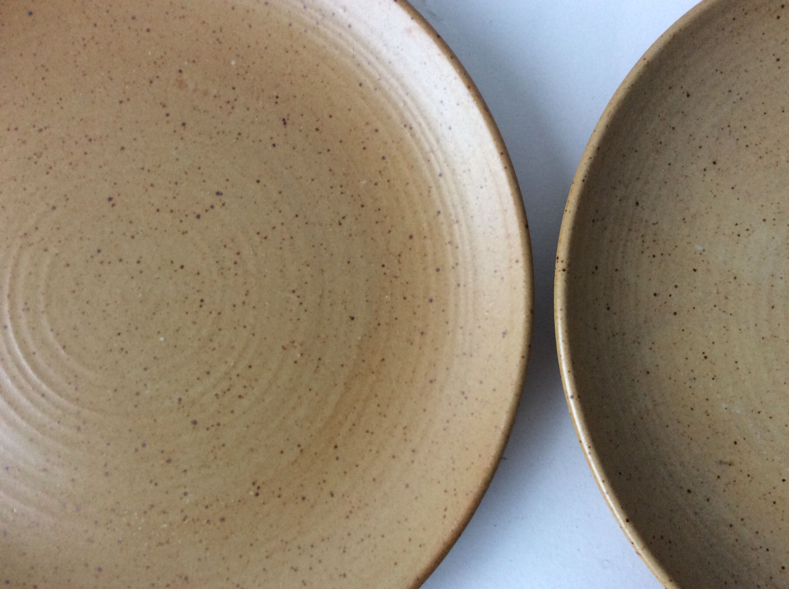 Set of 6 dessert plates made of sandstone