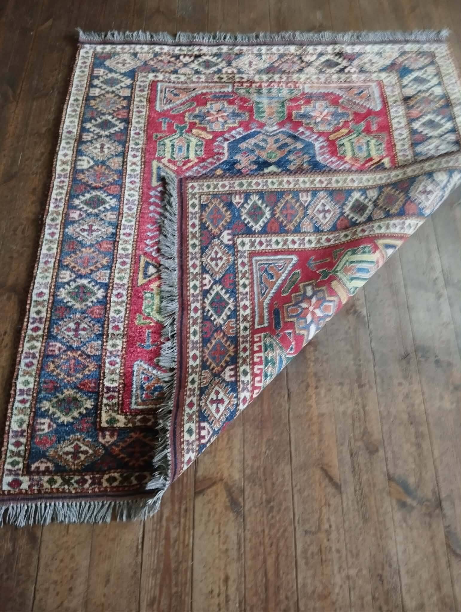 Handmade Pakistani Gazni rug 149x135cm