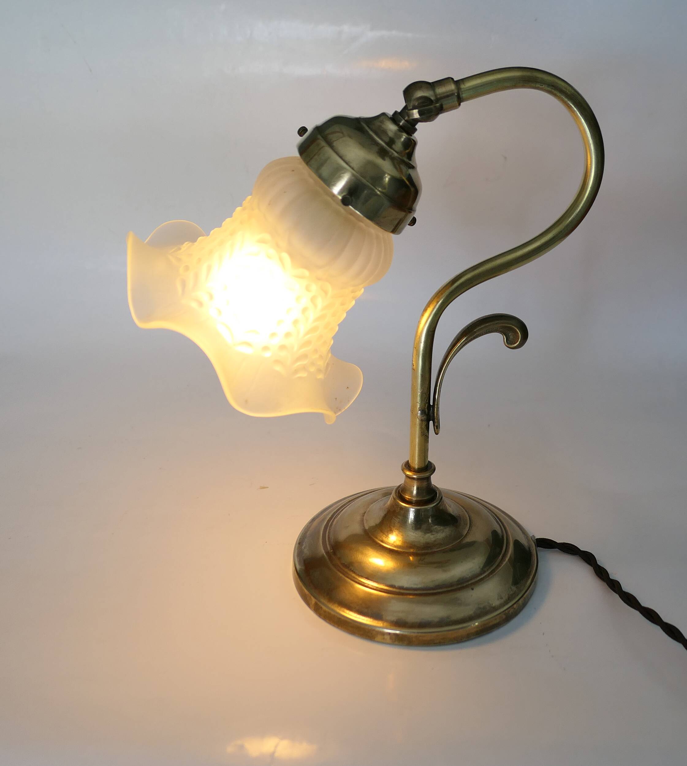 "swan neck" lamp in bronze and brass from 1900