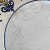 Ceramic dish of Gien Renaissance