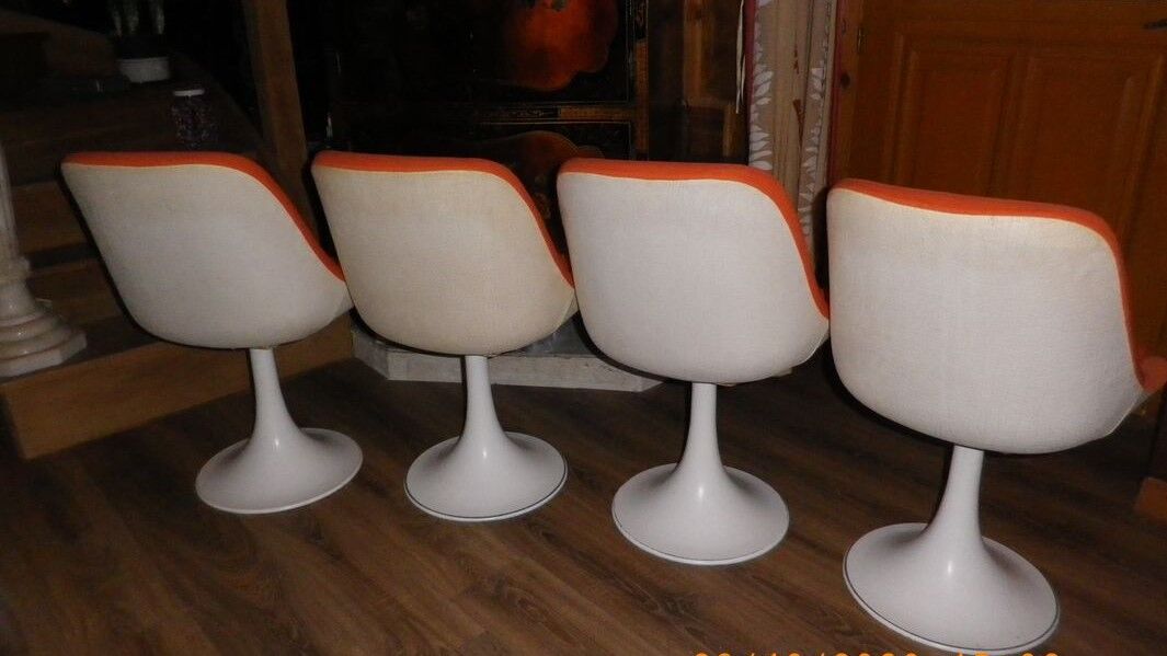 4 chairs 70s