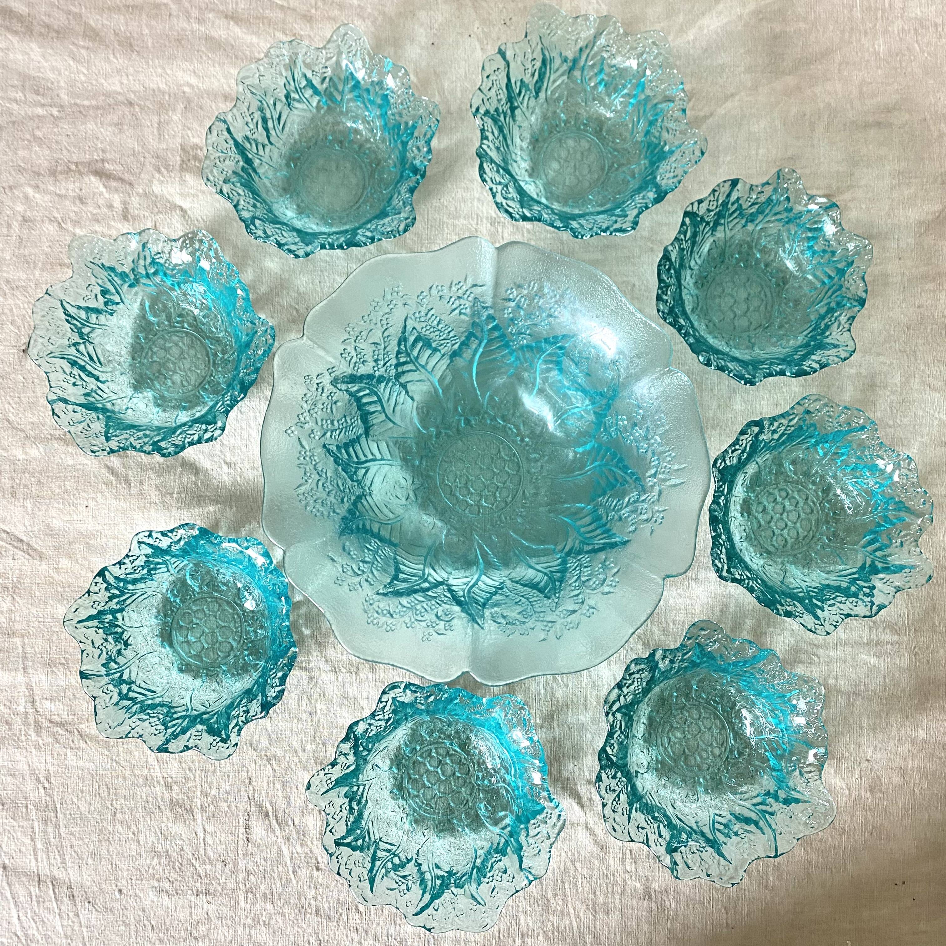 Vintage bowls and salad bowl italy