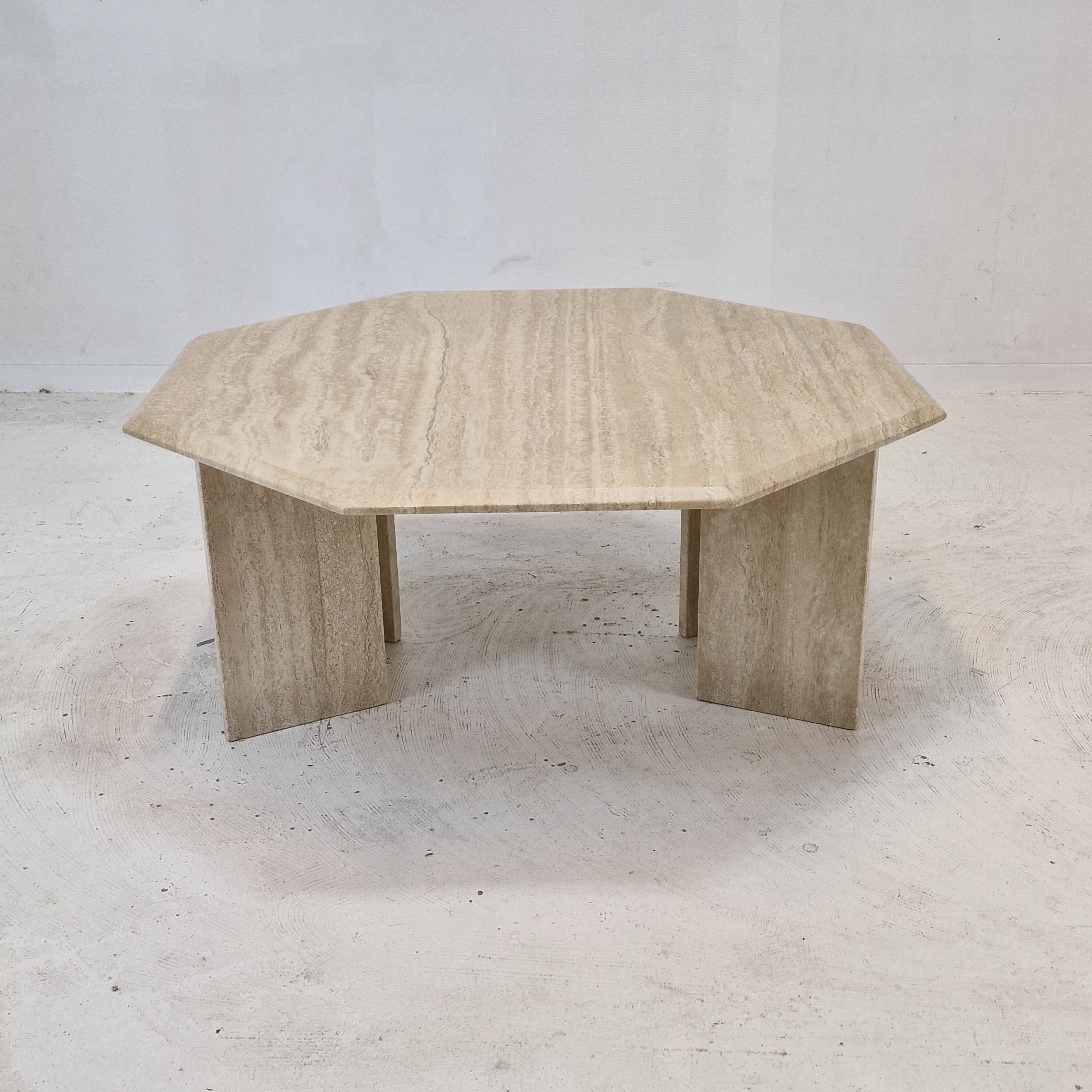 Italian octagon coffee table in travertine, 1980s