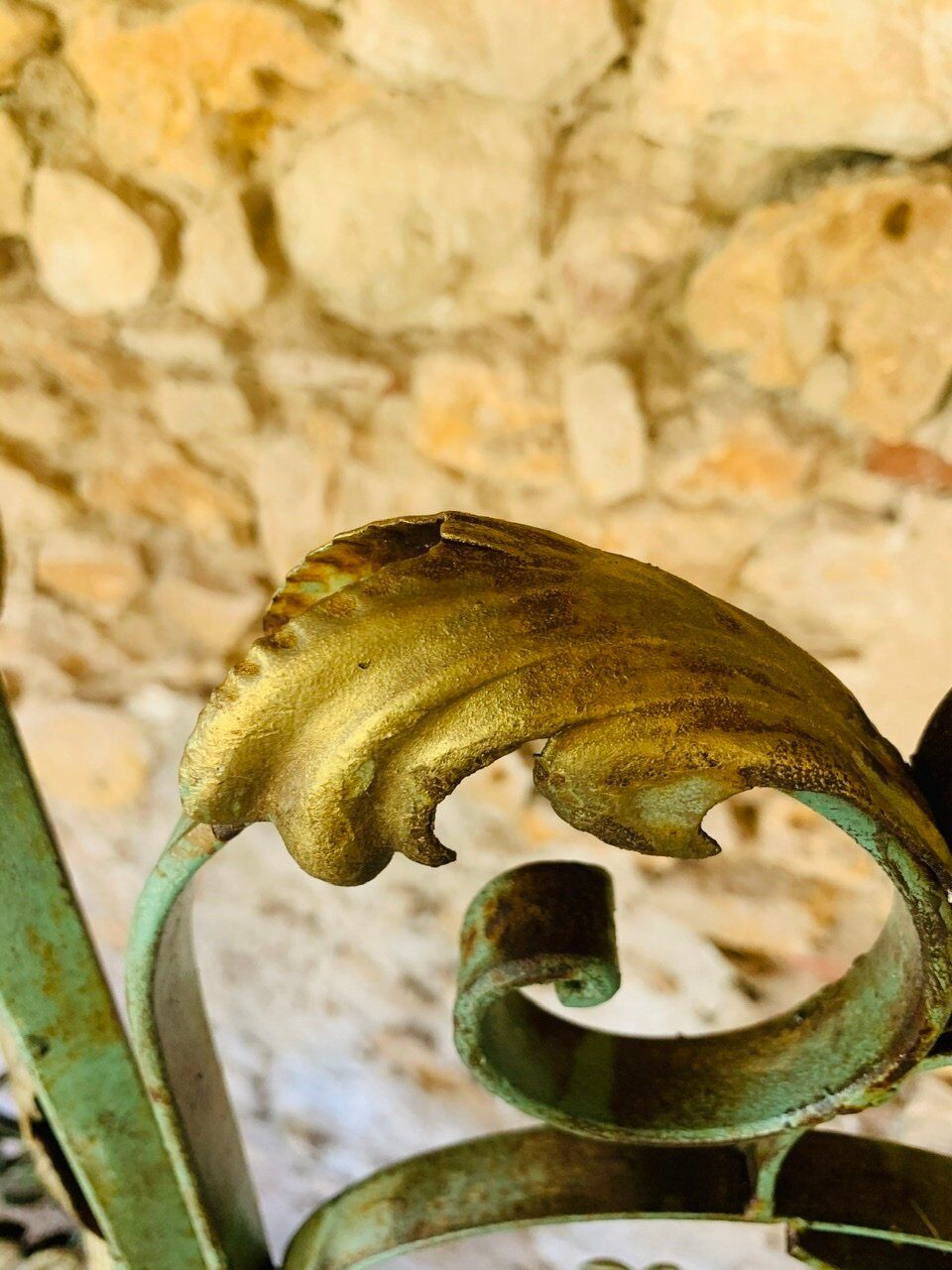 Screen, Art Deco wrought iron with floral decorations circa 30's