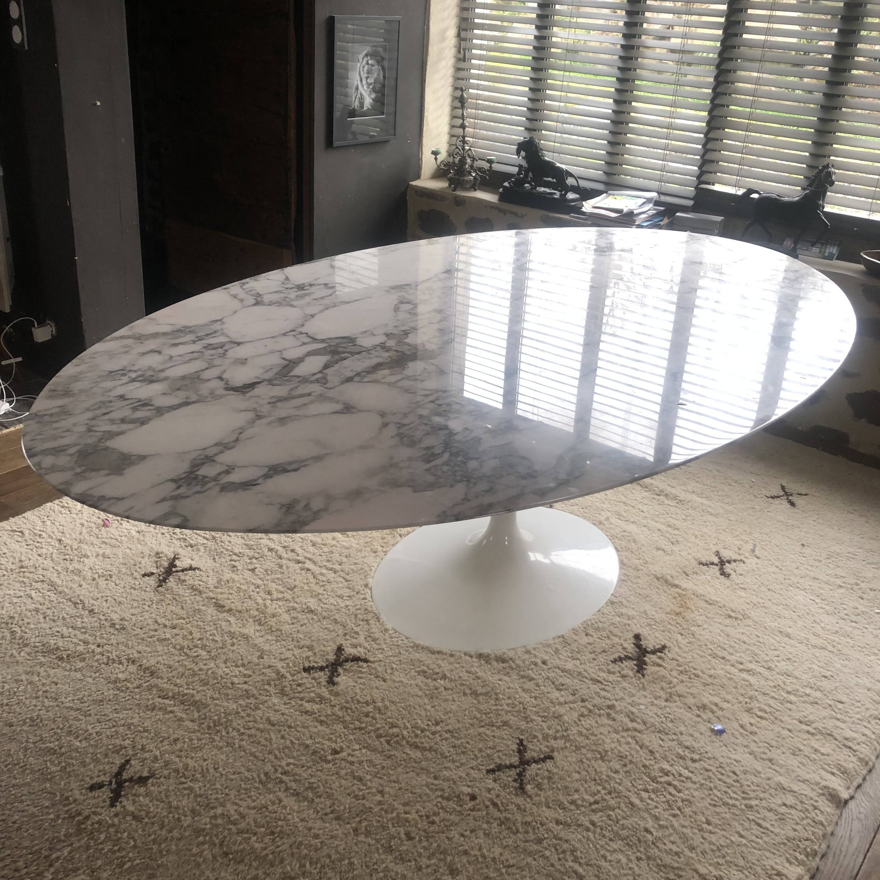 Knoll oval table