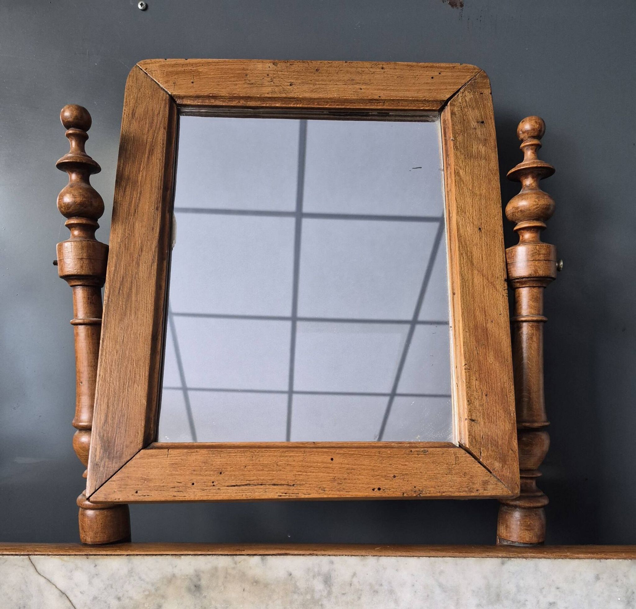 Antique dressing table with marble and solid wood with mirror.