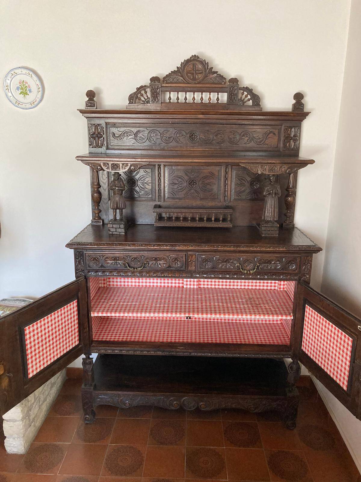 Buffet - Sideboard - Handcrafted Breton furniture in carved solid oak