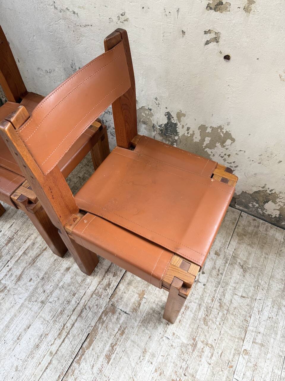 Paire de chaises Pierre Chapo S11