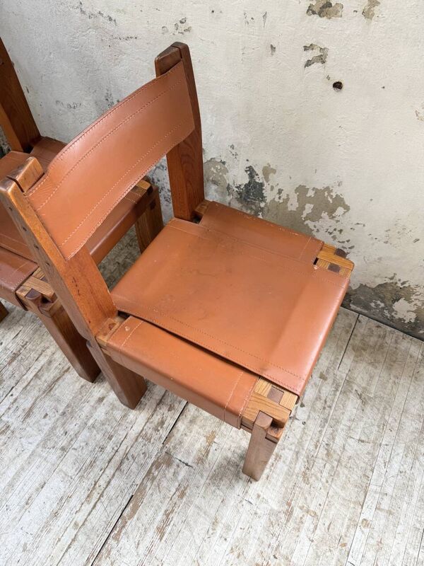Paire de chaises Pierre Chapo S11
