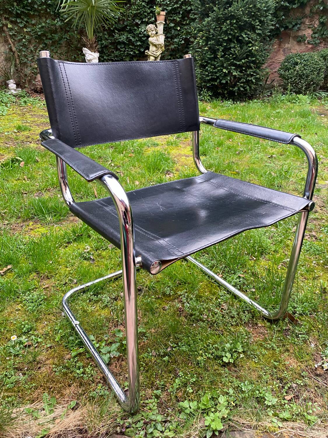 Lot of 4 modernist chairs in the style of MG5 Matteo Grassi circa 1980