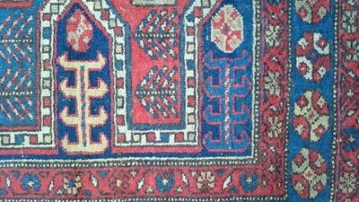 Persian tribal rug to 1920 202 x 126 cm