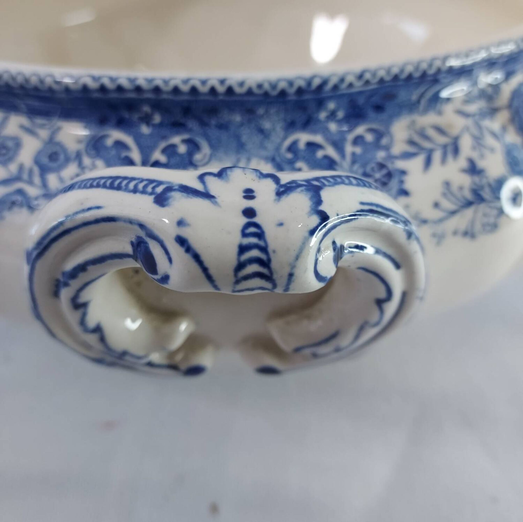 Villeroy & Boch "Burgenland" Soup Tureen in Blue Earthenware - Collectible Condition