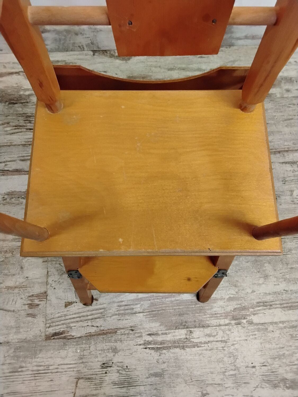 Transformable antique doll high chair