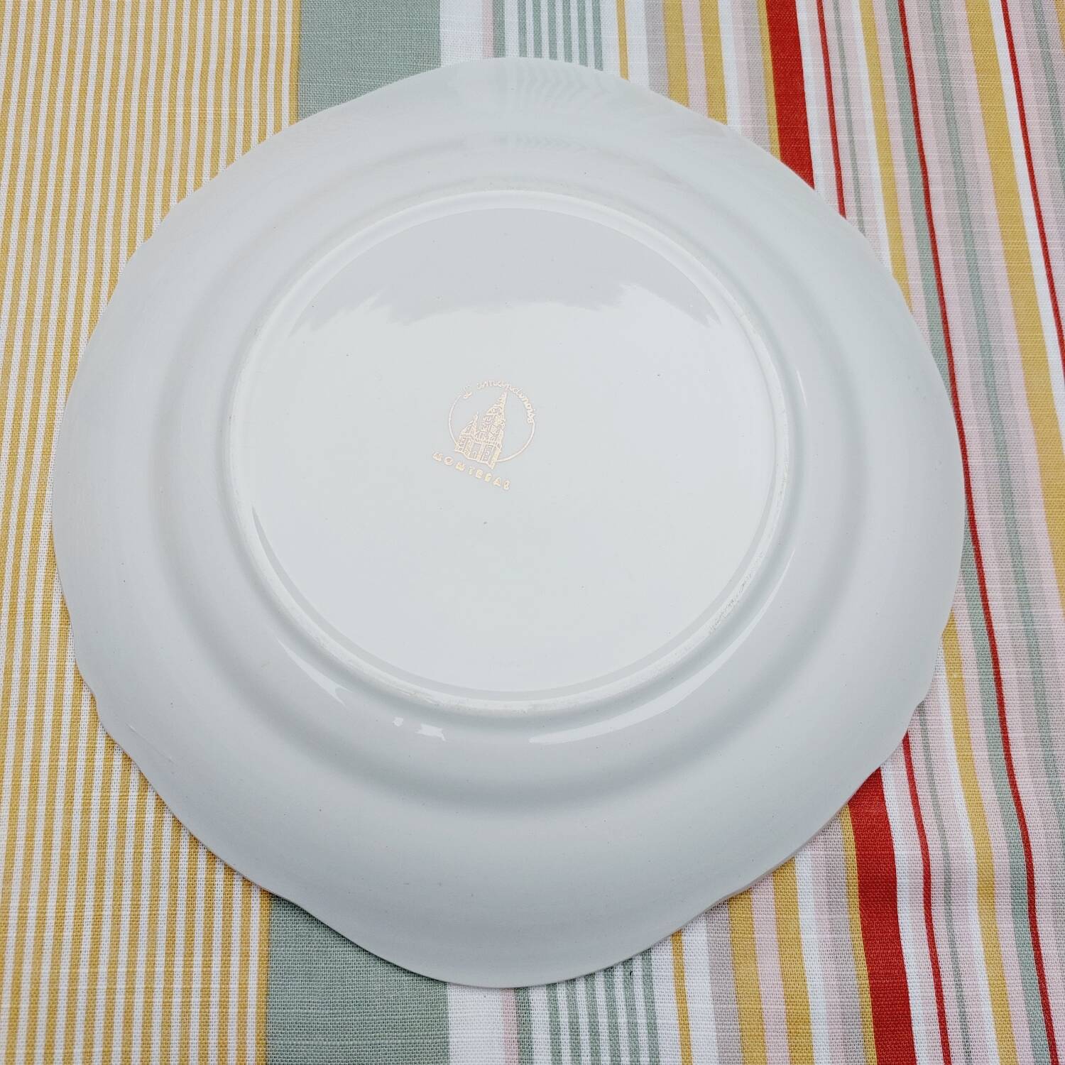 Serving dish L'Amandinoise Montreal