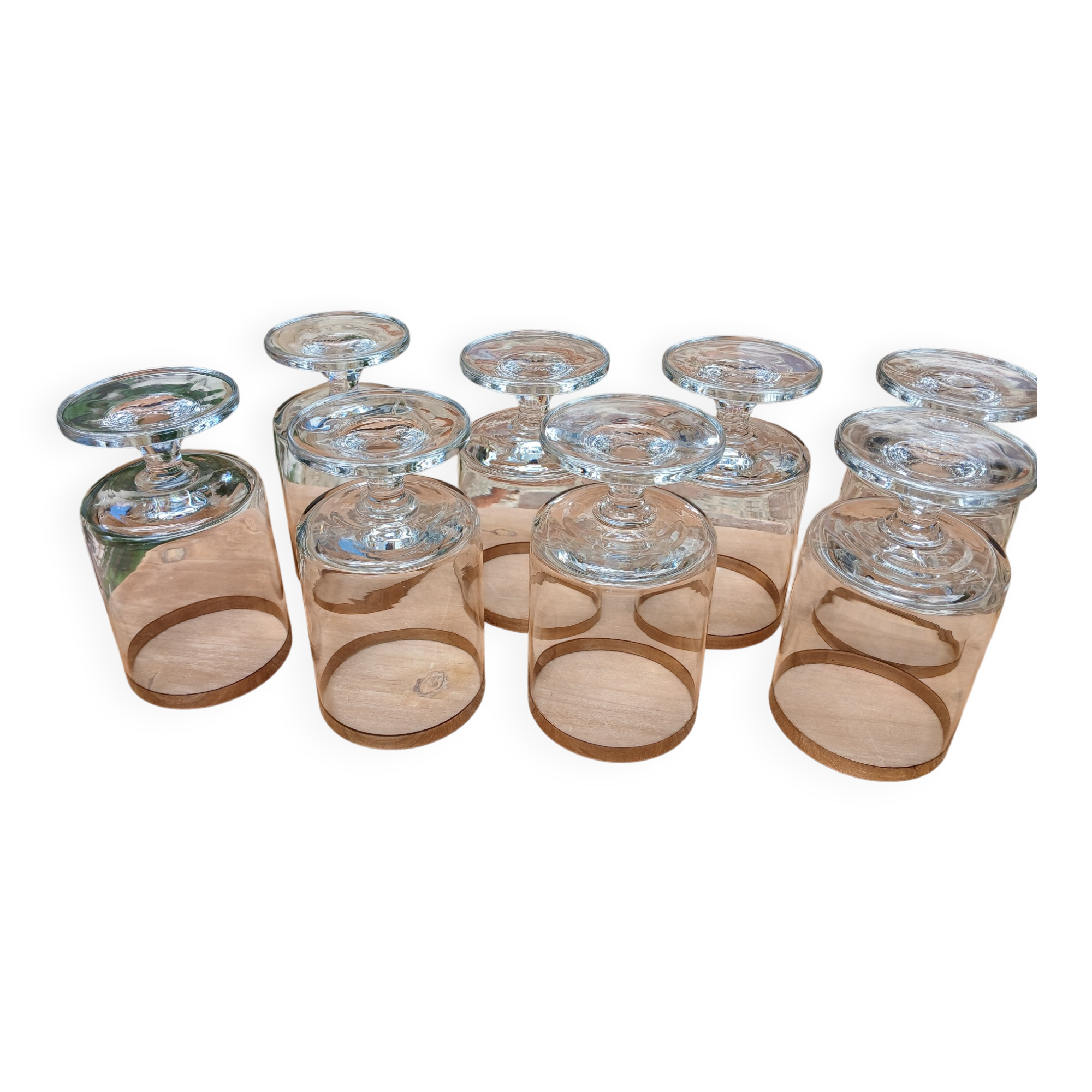 8 verres à pied vintages