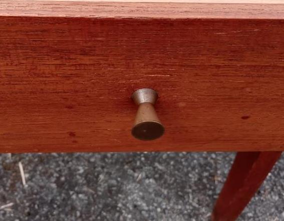 Teak veneer desk, curved feet