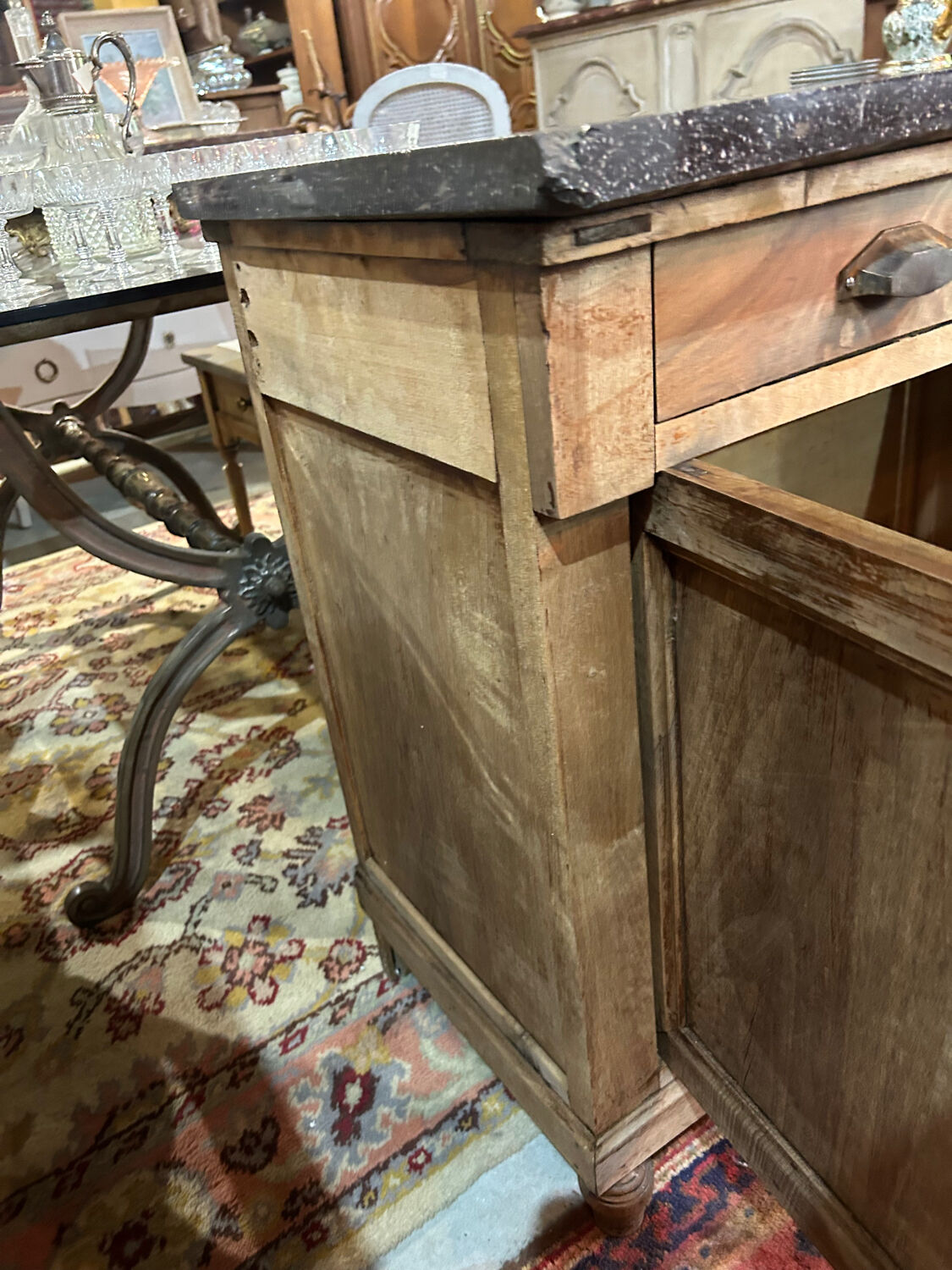 Parisian sideboard in walnut marble top
