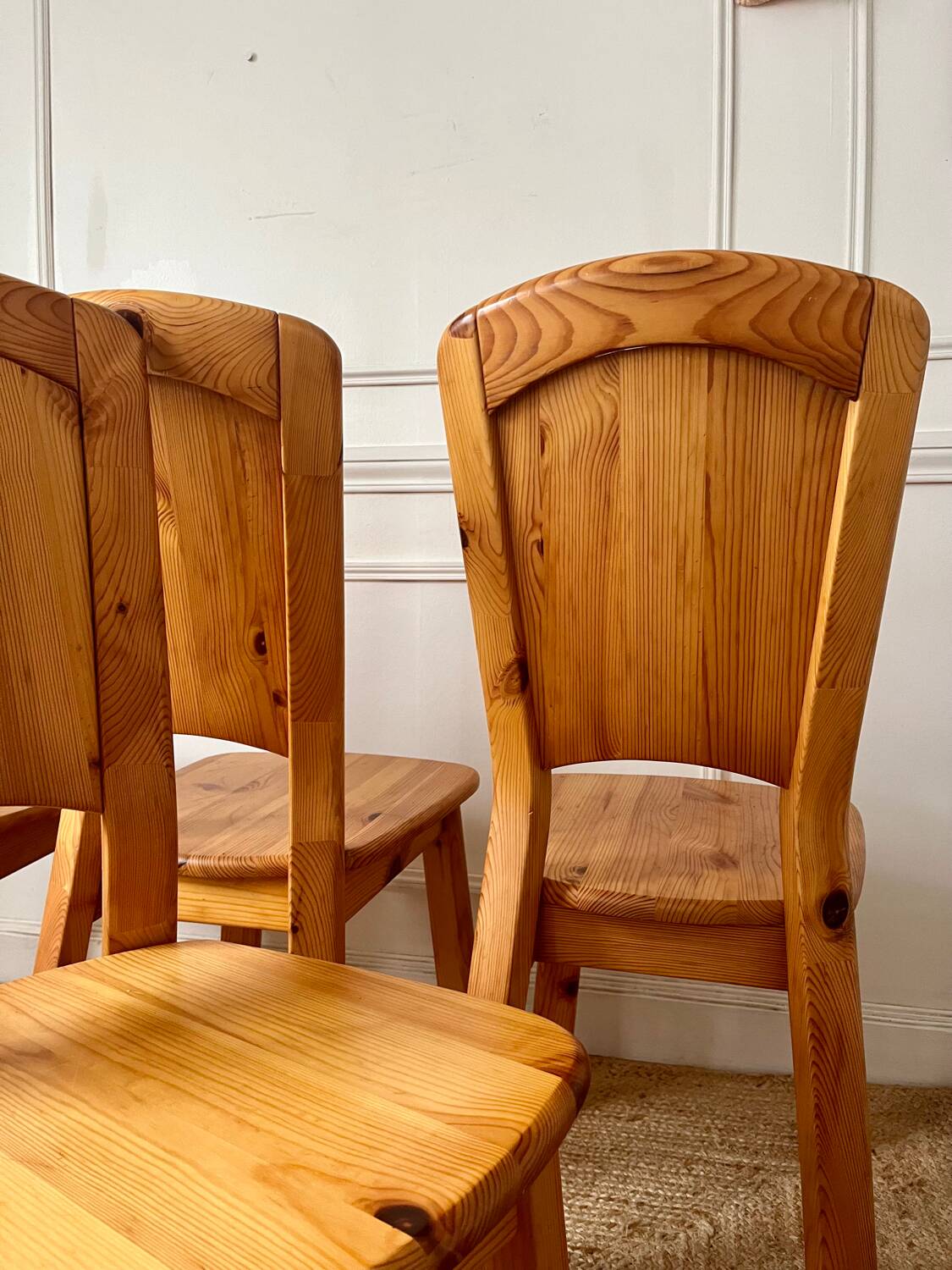 Set of 4 solid pine chairs in chalet style