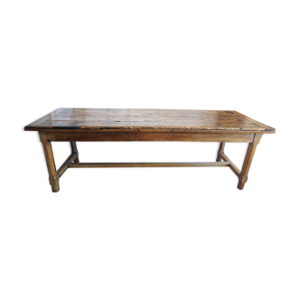 Farm table