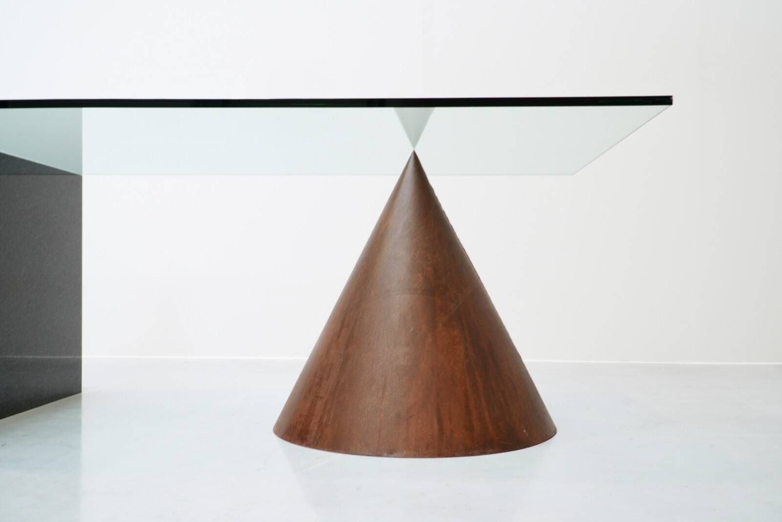 Massimo & Lella Vignelli, Kono Table for Casigliani