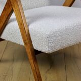 Vintage armchair B-310 VAR white structural boucle 1970s - natural wood in beech colour