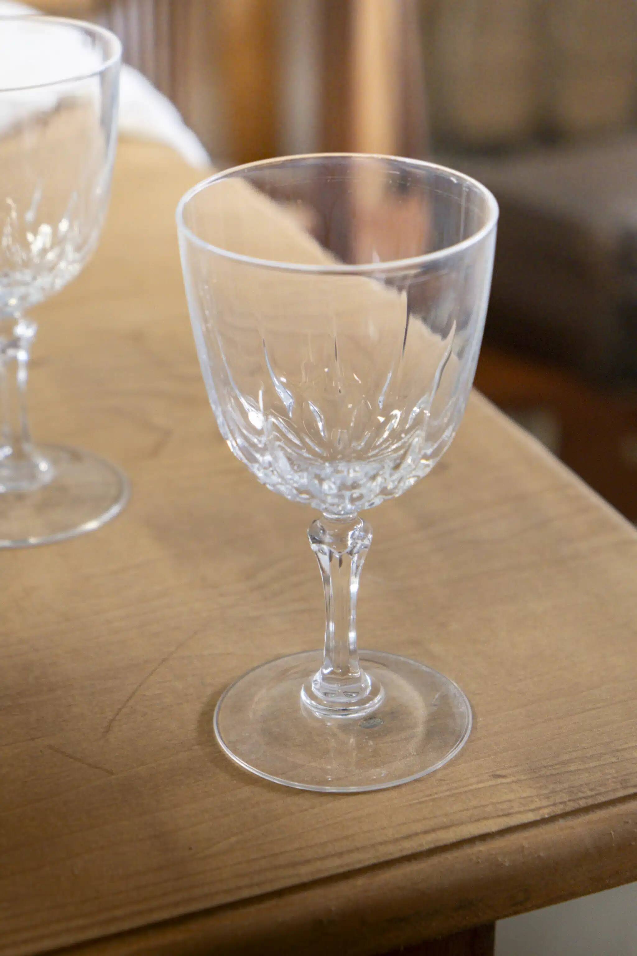 Set of 6 cut glass white stemmed glasses "Camellia"