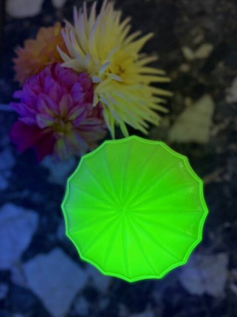 Art Deco lamp in uraline