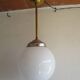 Suspension  laiton et opaline blanche