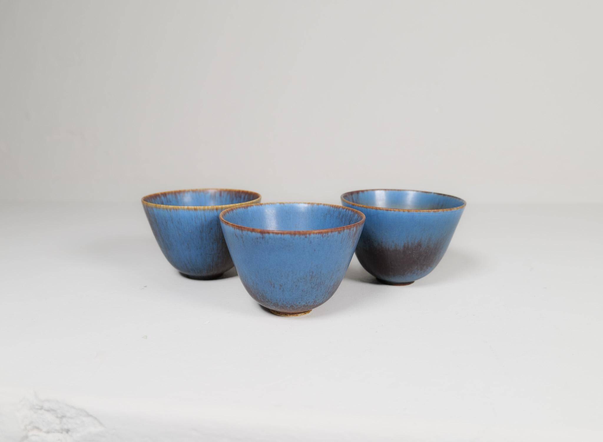 Mid-Century Modern Set of 3 Bowls Rörstrand Gunnar Nylund, Sweden, 1950s